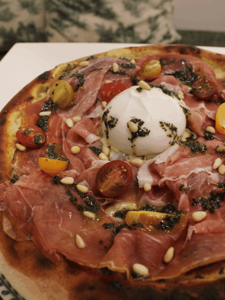 pizza yolo burrata